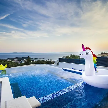 Ctma225/ Holiday House With Heated Private Pool Vila