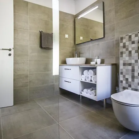 Ctma225/ Holiday House With Heated Private Pool Makarská